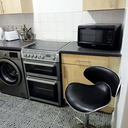 Studio Apartment In London, Bethnal Green Экстерьер фото