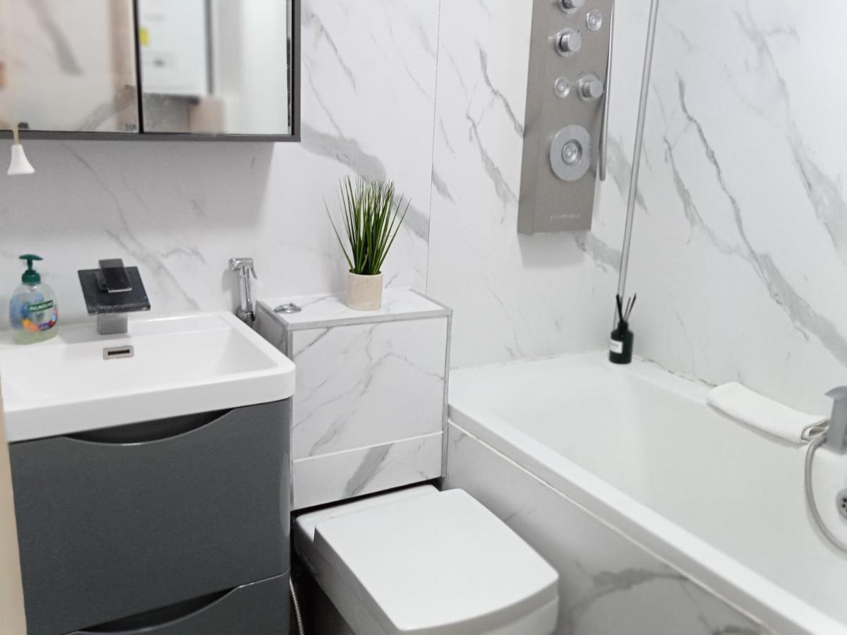 Studio Apartment In London, Bethnal Green Экстерьер фото