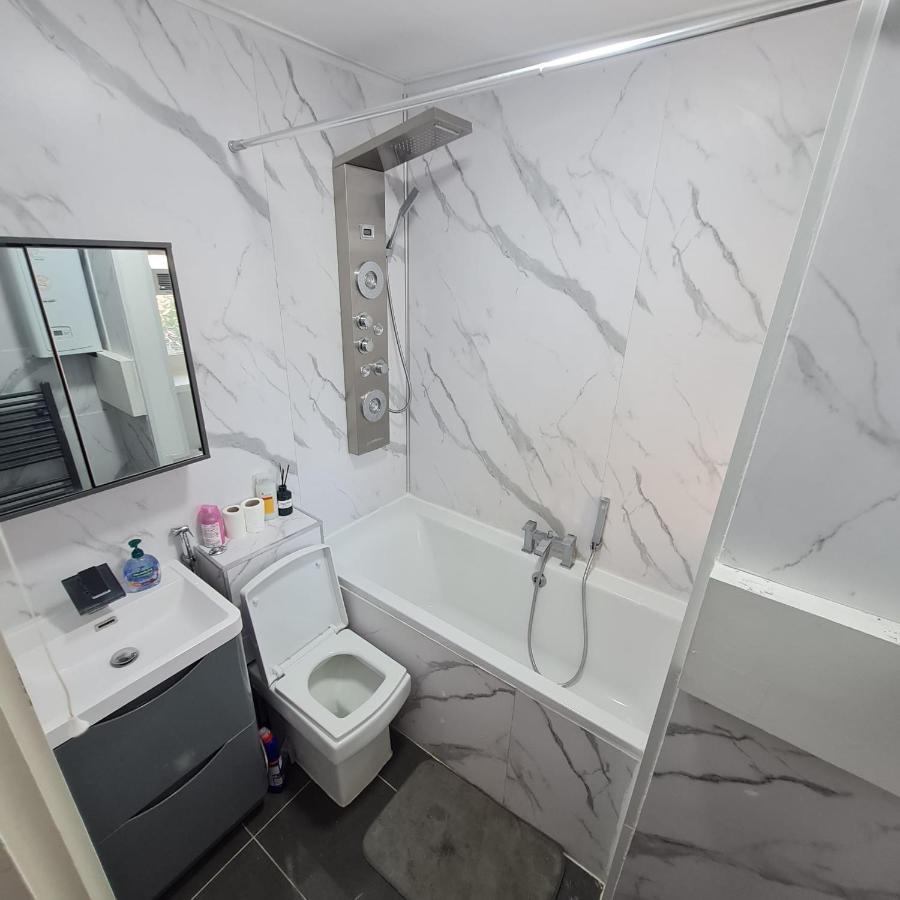 Studio Apartment In London, Bethnal Green Экстерьер фото