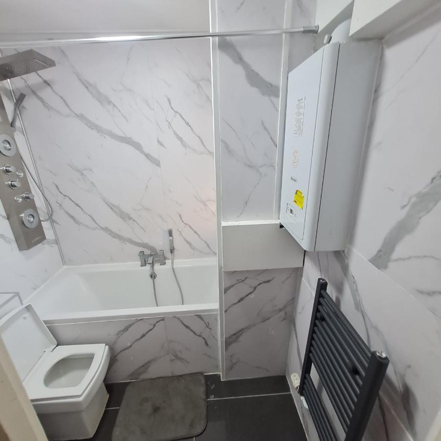 Studio Apartment In London, Bethnal Green Экстерьер фото