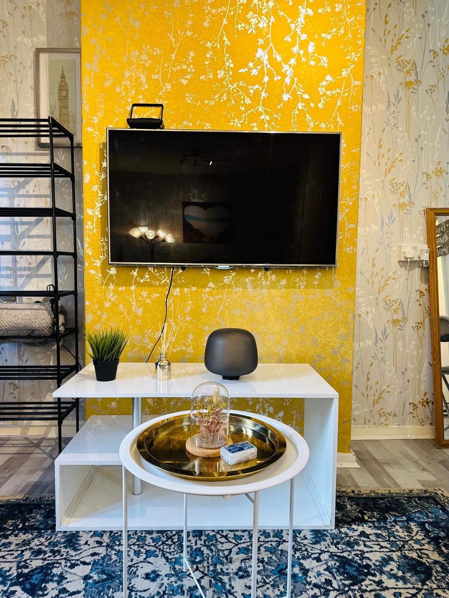 Studio Apartment In London, Bethnal Green Экстерьер фото